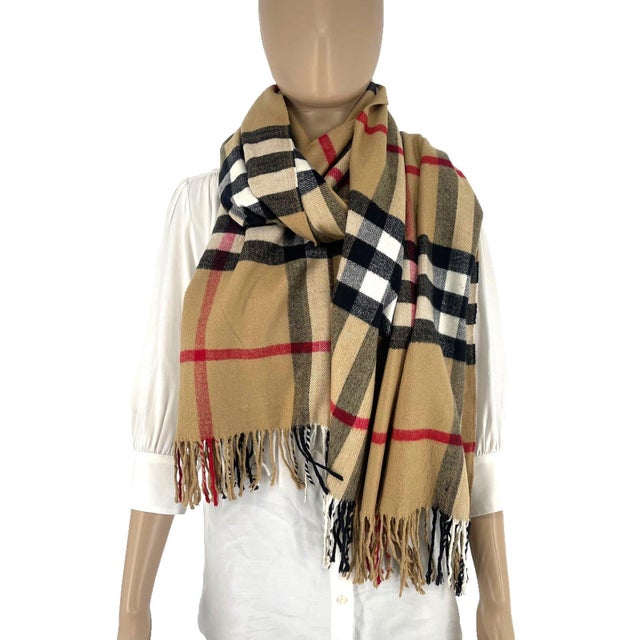 Early 21st Century Burberry Beige Plaid 100% Cashmere Scarf For Sale - Image 5 of 9