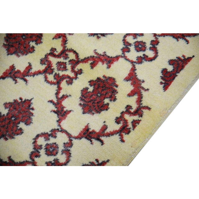 Oriental Hand Knotted Rug Turkish Vintage Oushak 2'8" x 5'9" For Sale - Image 4 of 8