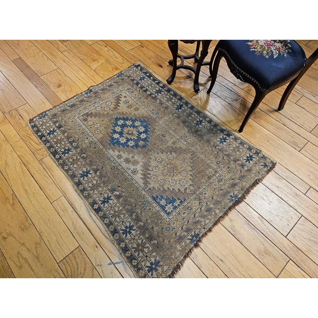 19th Century Caucasian Shirvan Area Rug, Geometric Design, Handwoven Wool, 4' x 5' For Sale In Chicago - Image 6 of 15