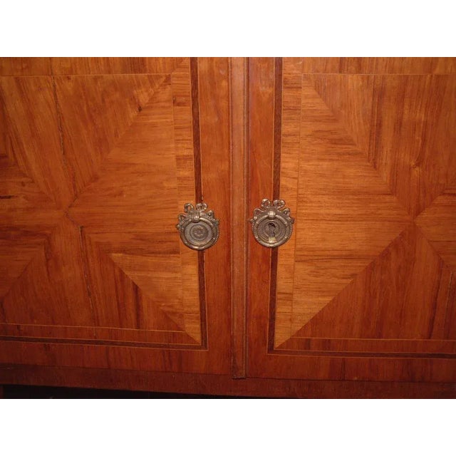 Courtly Marble-Topped Column Secretaire in Oak Veneered with Rosewood, Amaranth & Boxwood, Hanover, 1770- 1780 For Sale - Image 10 of 12