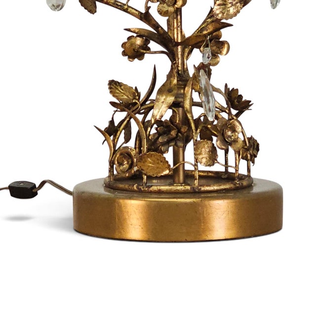 The Marbro Lamp Company 1950s–1960s Marbro Gilt Tole and Crystal Floral Vine Table Lamp For Sale - Image 4 of 10