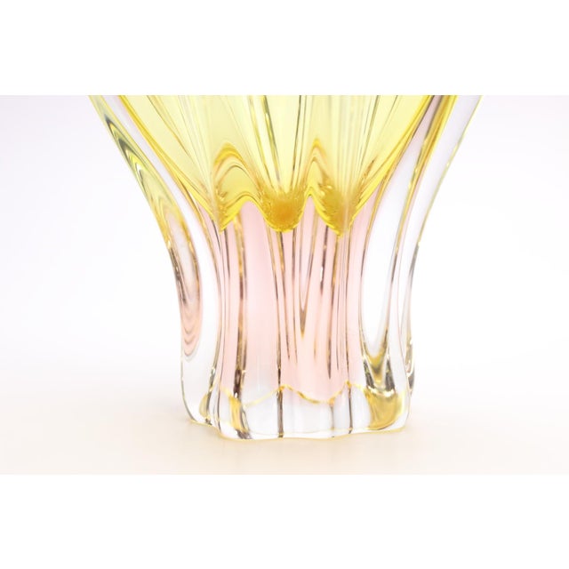 Glass Vase and Ashtray by Josef Hospodka for Sklarny Chribska, Czech, 1960s, Set of 2 For Sale - Image 6 of 17