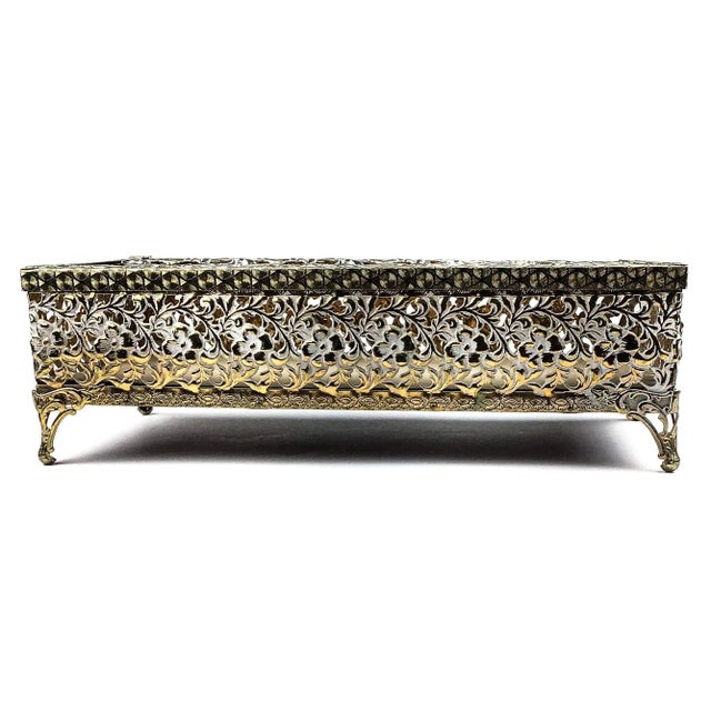 Shabby Chic Vintage Ormolu Metal Filigree Detailed Tissue Box Cover For Sale - Image 3 of 10