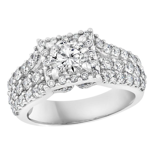 1 Ct Brilliant Round Center Diamond, 2 Ct 14 Karat White Gold Engagement Ring For Sale
