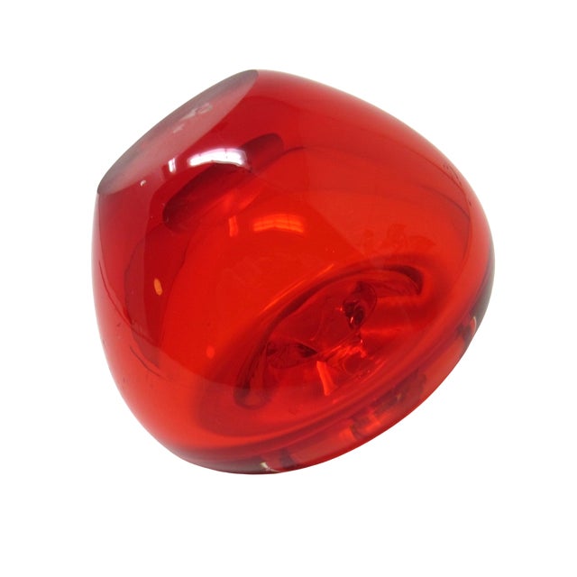Candy Apple Red Glass Apple Paperweight For Sale In Los Angeles - Image 6 of 7