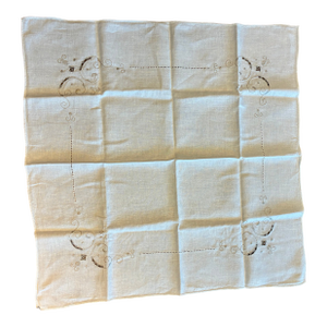 31'x31' Square Linen Vintage Table Topper