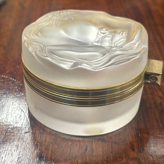 french Daphne Crystal Powder-Jewelry Holder from Lalique, 1970s For Sale - Image 9 of 14