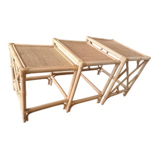Vintage Chippendale-Style Rattan Nesting Side Tables For Sale