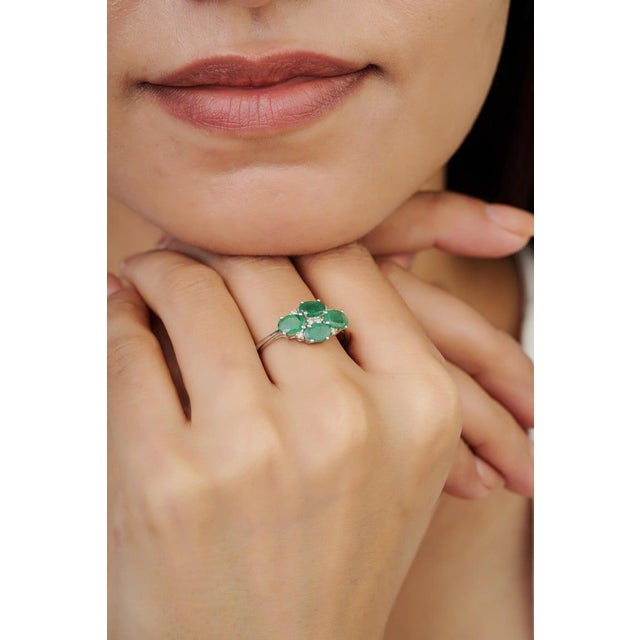 1.9ct Emerald and Diamond Cluster Ring for Women in 925 Silver, Size 6.5 For Sale - Image 6 of 14