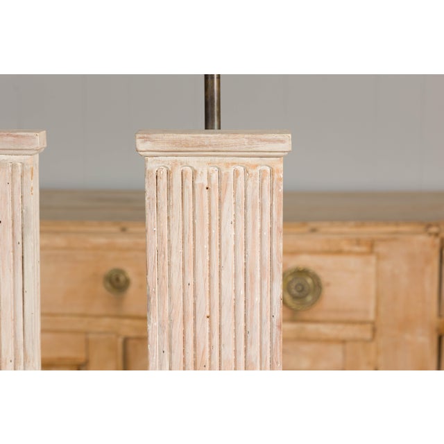 Mid 20th Century Mid Century Modern Italian Carved Pine Pilaster Table Lamps on Lucite Bases - a Pair For Sale - Image 11 of 12