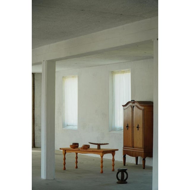 Modern Danish Scandinavian Brutalist Pine Coffee Table with Turned Legs, 1970s For Sale - Image 16 of 18