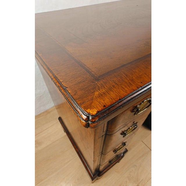 18th Century Style Walnut Knee Hole Writing Desk with Key and Lock, 1930 For Sale - Image 13 of 18