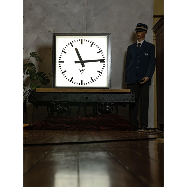 Huge Light-Up Station Clock by Pragotron, 1960s For Sale - Image 14 of 16