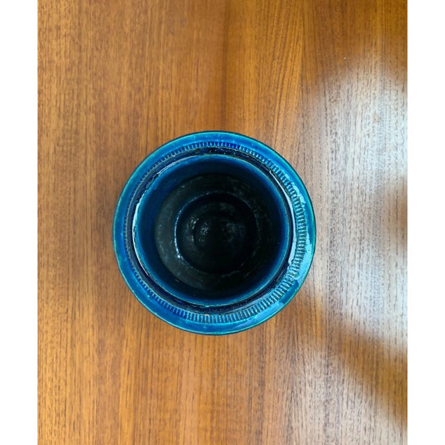 Bitossi Mid-Century Italian Rimini Blu Pottery Vase by Aldo Londi for Bitossi, 1960s For Sale - Image 4 of 12