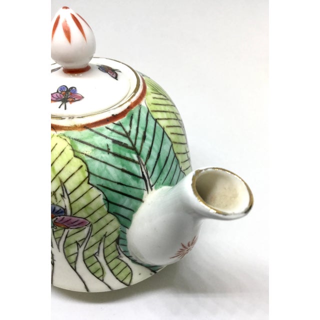 Chinese Porcelain Hand Painted Tobacco Leaf Teapot For Sale In Portland, ME - Image 6 of 13