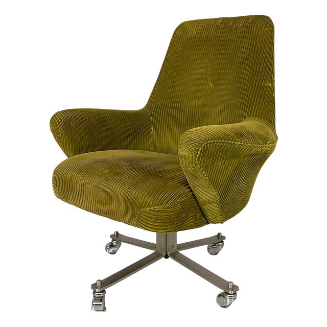 Italian Modern Green Velvet Office Chair by Giulio Moscatelli for Formanova, 1970s For Sale