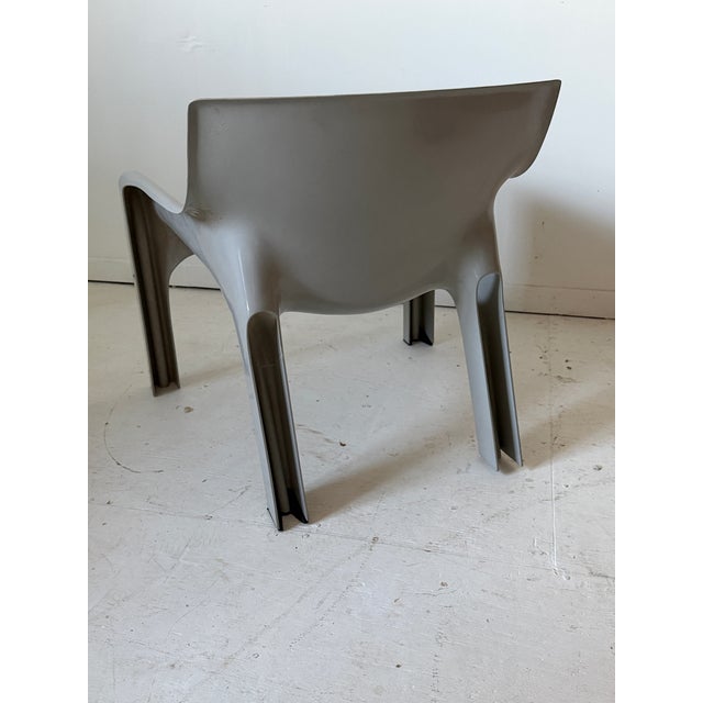1970s Vicario Armchair by Vico Magistretti for Artemide, 1970s For Sale - Image 5 of 9