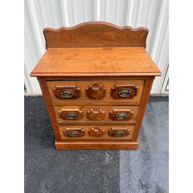 Antique Early American Walnut and Burlwood 3-Drawer Chest of Drawers For Sale - Image 10 of 12