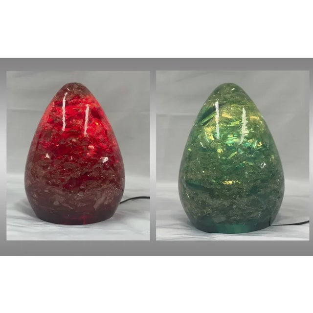 Red fractal resin lamp from the 70s European Plug (up to 250V).The wiring of this item may be original and might need...