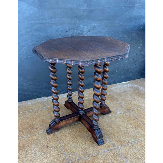Baroque Barley Twist Octagonal Side Table, 20th Century For Sale - Image 3 of 13