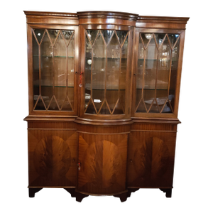 Mid-1900s Georgian-Style Mahogany Breakfront China Cabinet