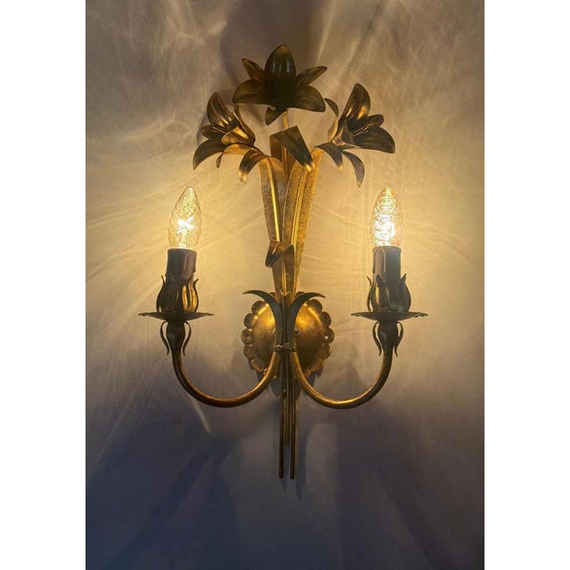 Metal Italian Hollywood Regency Gilt Lily Sconces by Passeri, 1980s, Set of 2 For Sale - Image 7 of 14