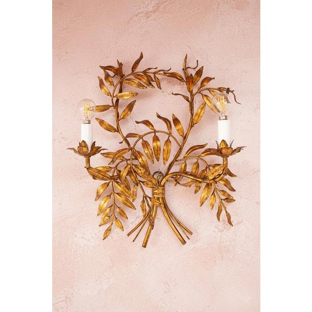 Italian Wall Sconce in Gilded Metal with Leaves attributed to Banci, 1970s For Sale - Image 4 of 7