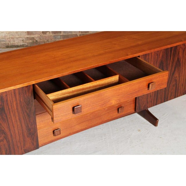 Mid-Century Rosewood and Teak Sideboard with Curved Ends from Vanson, 1960s For Sale - Image 9 of 15