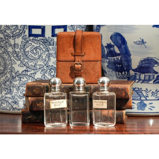 Traditional Set of 4, Edwardian Pigskin Leather Travel Case With Sterling Silver Top Treble Spirit Flasks Bottles For Sale - Image 3 of 14