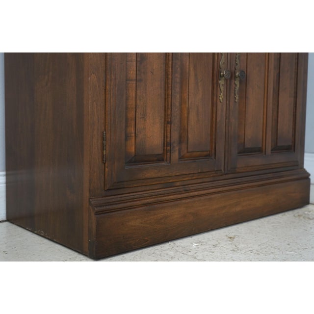 Ethan Allen Maple 2 Door China Cabinet For Sale - Image 11 of 18