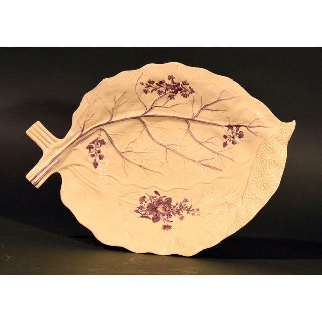 Traditional Derbyshire Creamware Large Leaf Dish, Two Overlapping Leaves Painted in Puce, Melbourne Type For Sale - Image 3 of 5