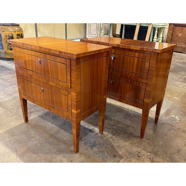 Traditional Pair of Italian Inlaid Walnut Side Chests For Sale - Image 3 of 6
