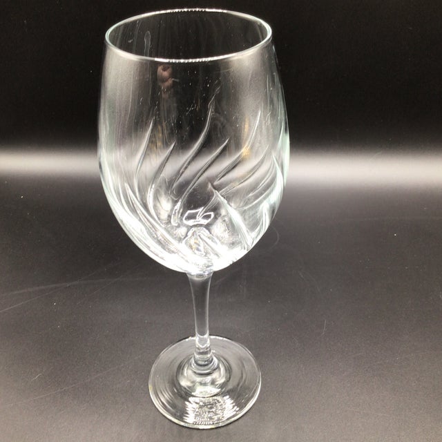 Transparent Aerating Wine Crystal Glass by Global Amici For Sale - Image 8 of 12