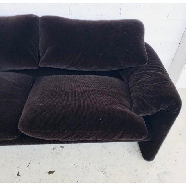 Maralunga 3-Seater Sofa in Velvet by Vico Magistretti for Cassina, 1960s For Sale - Image 10 of 12
