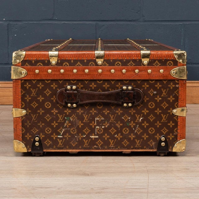Antique French Cabin Trunk in Louis Vuitton, 1910 For Sale - Image 3 of 18