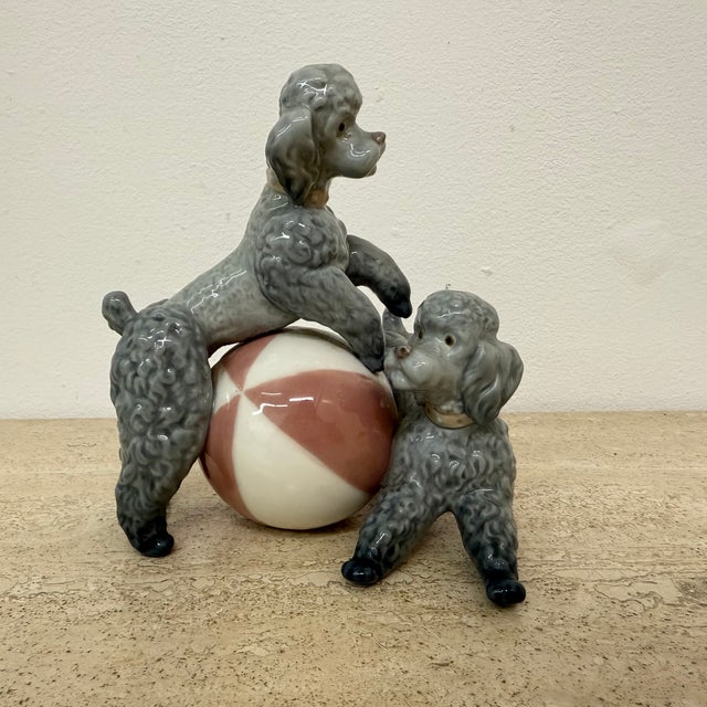 Spain Porcelain Poodle Sculpture, Spain, 1970s For Sale - Image 3 of 12