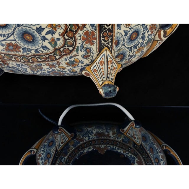Brown Earthenware Planter from Gien, 19th Century For Sale - Image 8 of 11