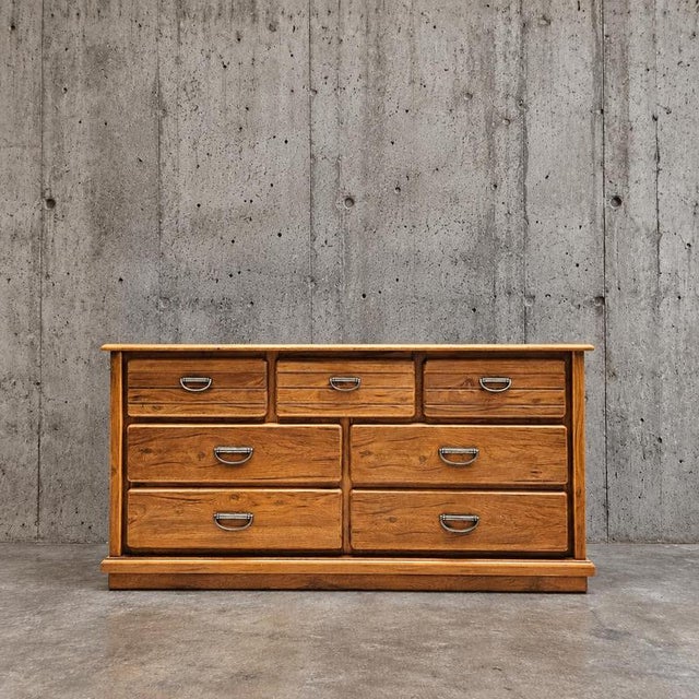 Vintage Dresser in Oak by Florida Furniture Industries, 1980s For Sale - Image 3 of 7