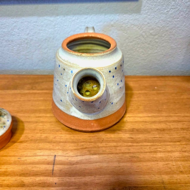 Ceramic Mid 20th Century Sandra Schmitt McKenzie River Pottery Stoneware Teapot & Lidded Casserole Set, Rustic Studio Art Pottery For Sale - Image 7 of 17