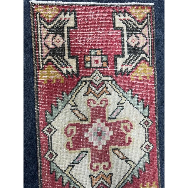 Turkish Yastik Rug 1'4" x 3' For Sale - Image 4 of 5