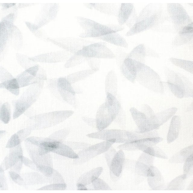 ⭐️ Ships Within 2 Days On the Front: Floral Printed Fabric On the Back: Ivory Linen Fabric 100% Linen Fabric All pillow...