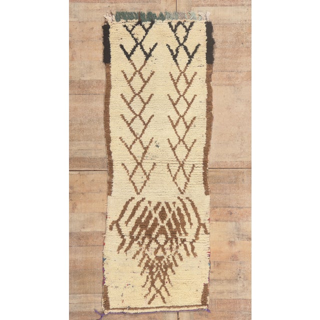 Vintage Azilal Boucherouite Moroccan Rug, 02'06 X 06'07 For Sale - Image 10 of 10