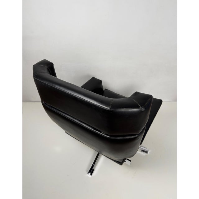 1950s Large Leather Armchair attributed to Sergio and Giorgio Saporiti for Saporiti Italia, 1950s For Sale - Image 5 of 10