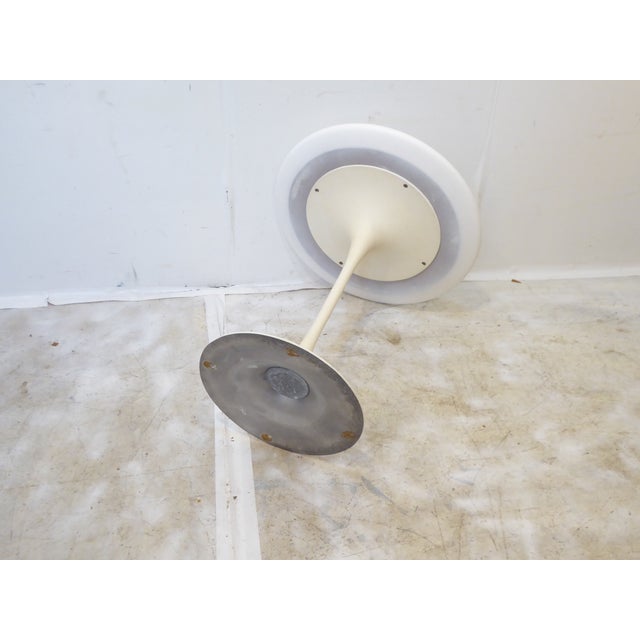 Vintage Eero Saarinen Style Modern Table For Sale - Image 4 of 4