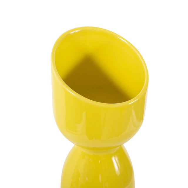 Holland Daffodil Short Vase For Sale In Chicago - Image 6 of 11