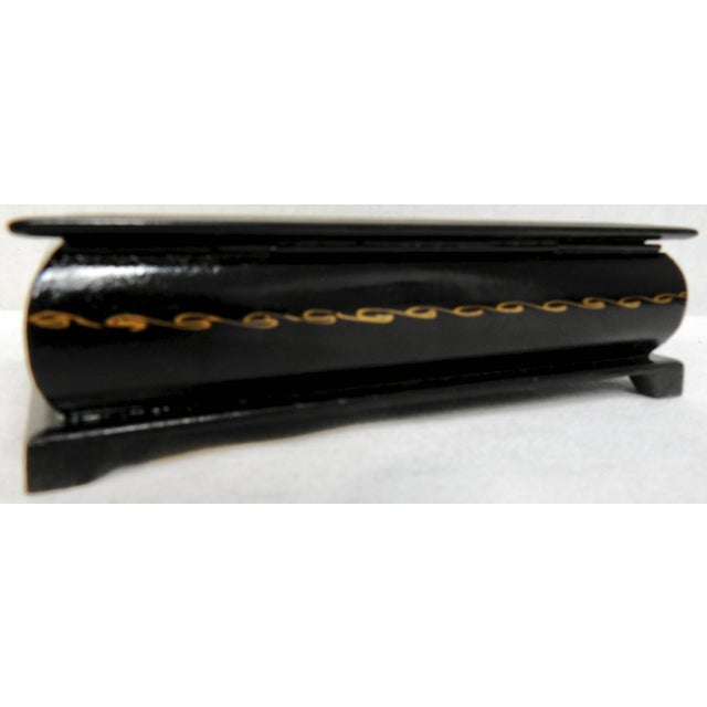 1990s Russian Lacquer Box With the Annunciation Cathedral For Sale - Image 5 of 10