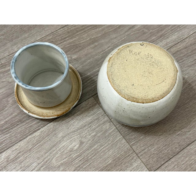 1950s Handmade 1955 Ceramic Butter Crock With Lid – Studio Pottery Swirl Band For Sale - Image 4 of 12