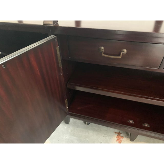 Wood Lexington Kensington Place Wellshire Antique Mirrored Mahogany Sideboard For Sale - Image 7 of 17
