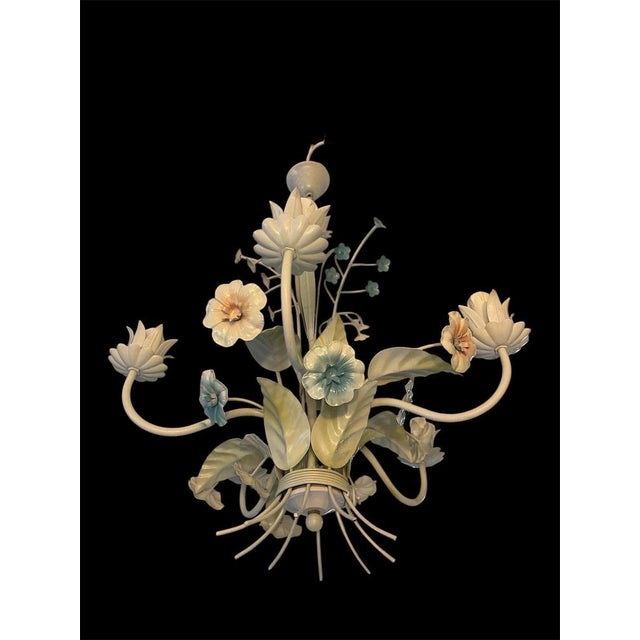 Spanish Floral Chandelier in Hand-Paint Tole Metal, 1970s For Sale - Image 4 of 8
