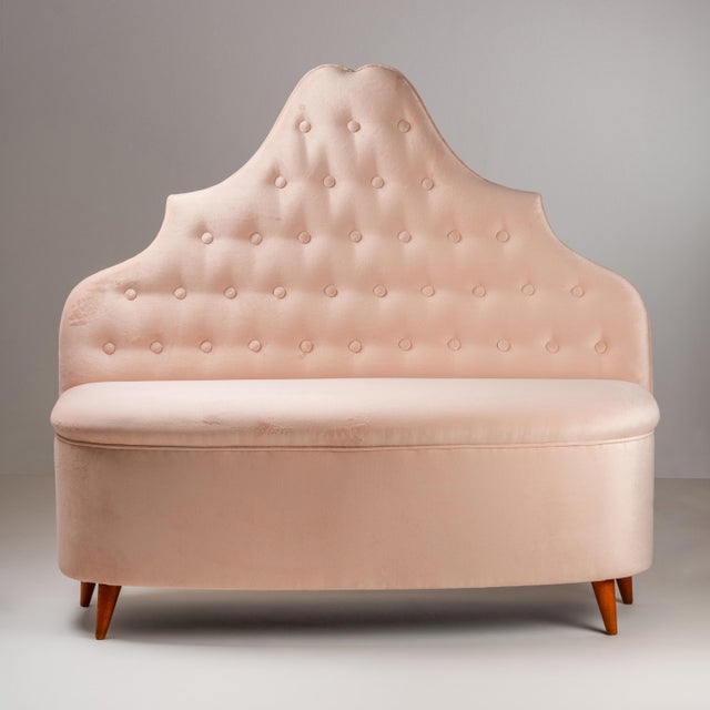 Pink Velvet Bench Seat, in Flawless conditions. Designed 1950 to 1959 This piece is attributed to the mentioned...